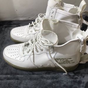 Nike AF1 Mid Goddess of Victory